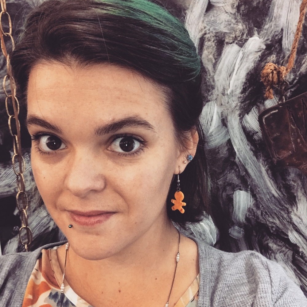 Meet your Posher, Sabina
